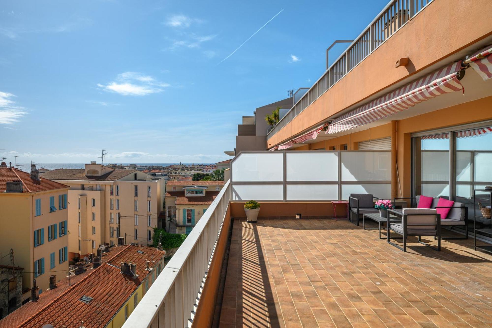 'L'Alicante Proche' Gare, Terrasse, Vue Mer Menton Exterior photo